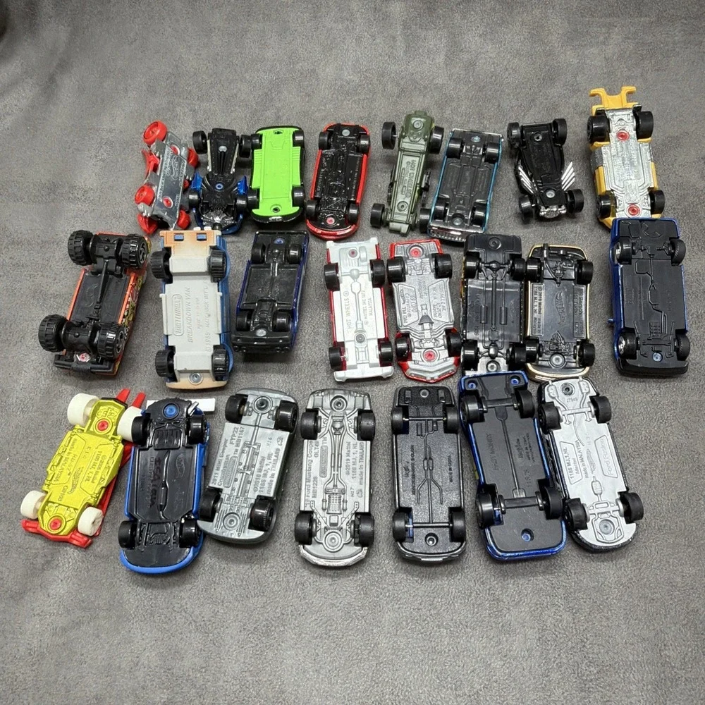 Matchbox Hotwheels & Maisto Toy Car Lot Of 23